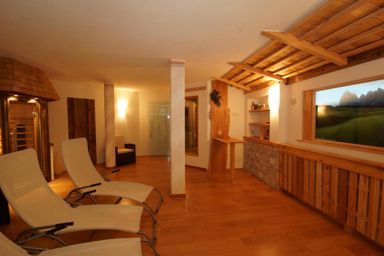 Hotel Akelei Brunico Esterno foto